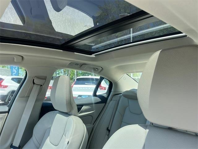 new 2024 Volvo S60 car, priced at $44,575