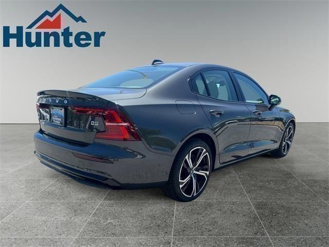 new 2024 Volvo S60 car, priced at $44,575