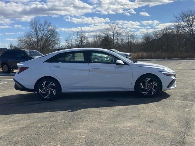 new 2025 Hyundai Elantra car, priced at $27,464