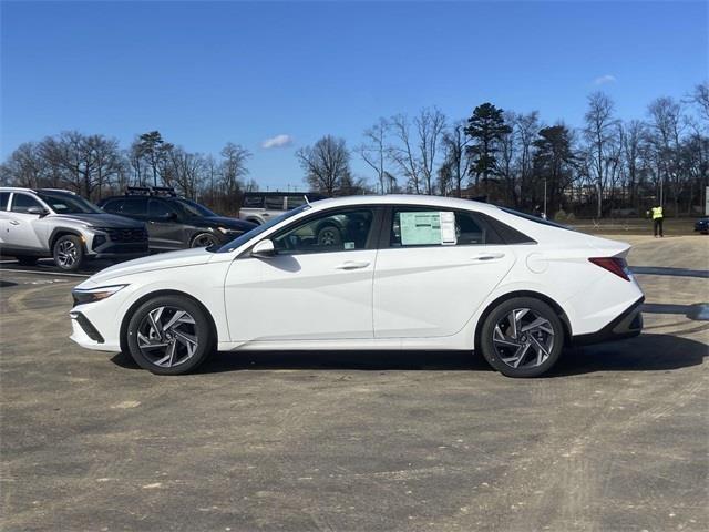 new 2025 Hyundai Elantra car, priced at $27,464