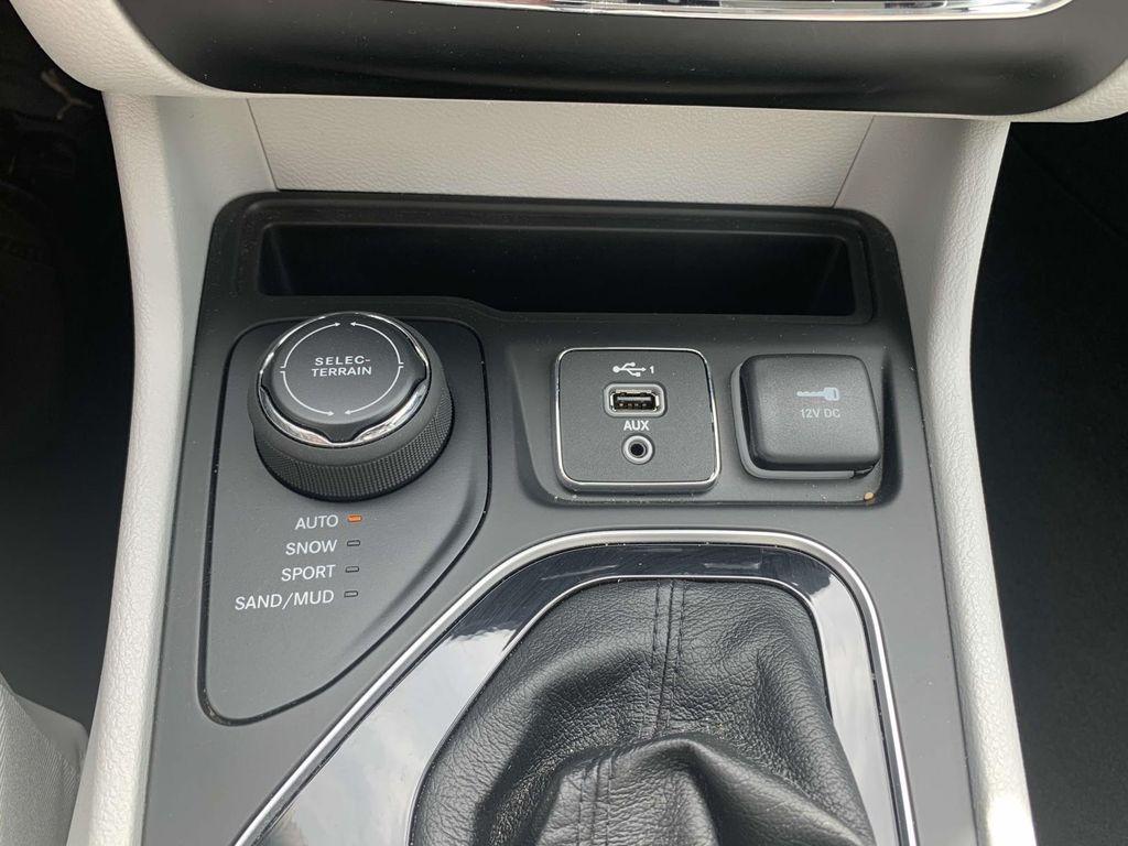 used 2022 Jeep Cherokee car, priced at $28,775