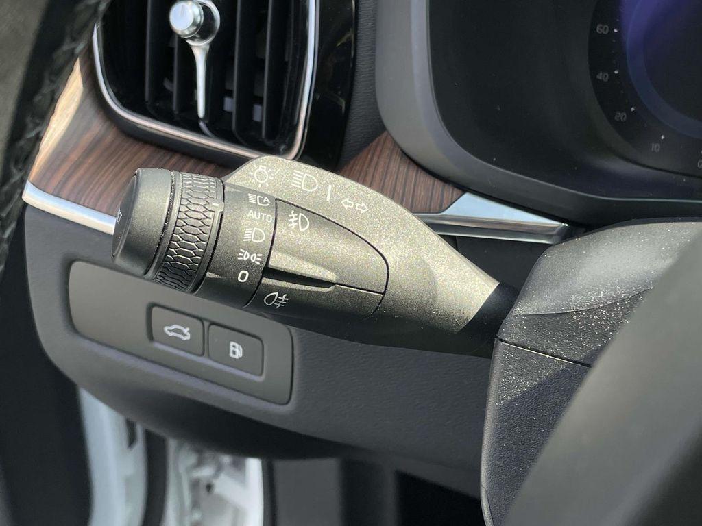 used 2024 Volvo XC60 Recharge Plug-In Hybrid car, priced at $48,542