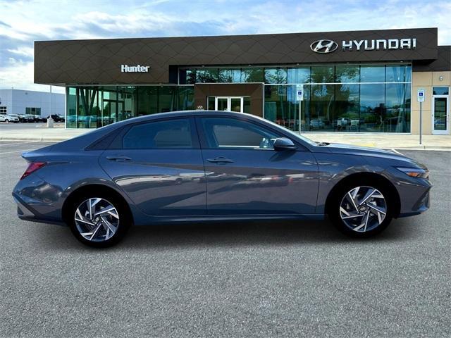 new 2025 Hyundai Elantra car, priced at $23,305
