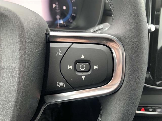 new 2025 Volvo XC40 car, priced at $47,335