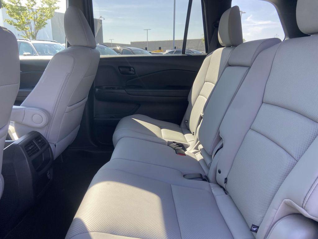 used 2022 Honda Passport car, priced at $32,865