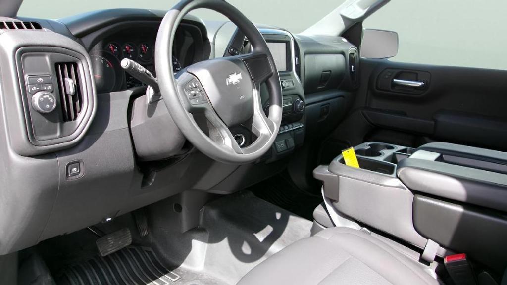 used 2024 Chevrolet Silverado 1500 car, priced at $29,995