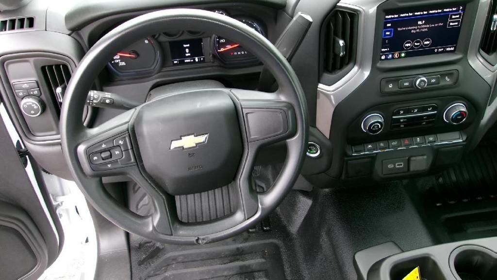 used 2024 Chevrolet Silverado 1500 car, priced at $29,995