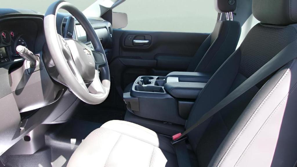 used 2024 Chevrolet Silverado 1500 car, priced at $29,995