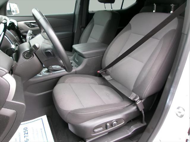 used 2023 Chevrolet Traverse car, priced at $29,995