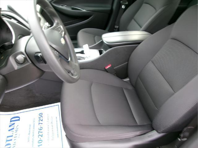 used 2024 Chevrolet Malibu car, priced at $19,995