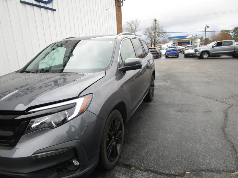 used 2022 Honda Pilot car, priced at $37,995