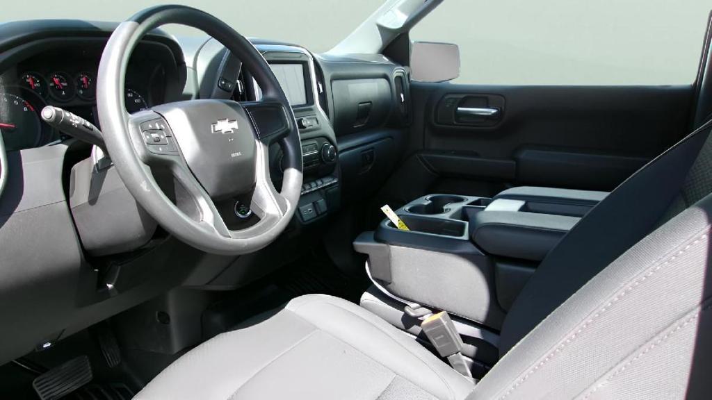 used 2024 Chevrolet Silverado 1500 car, priced at $29,995