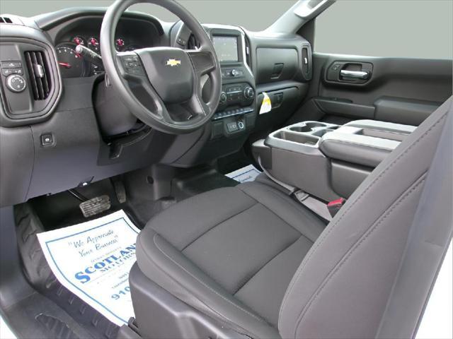 used 2024 Chevrolet Silverado 1500 car, priced at $31,995