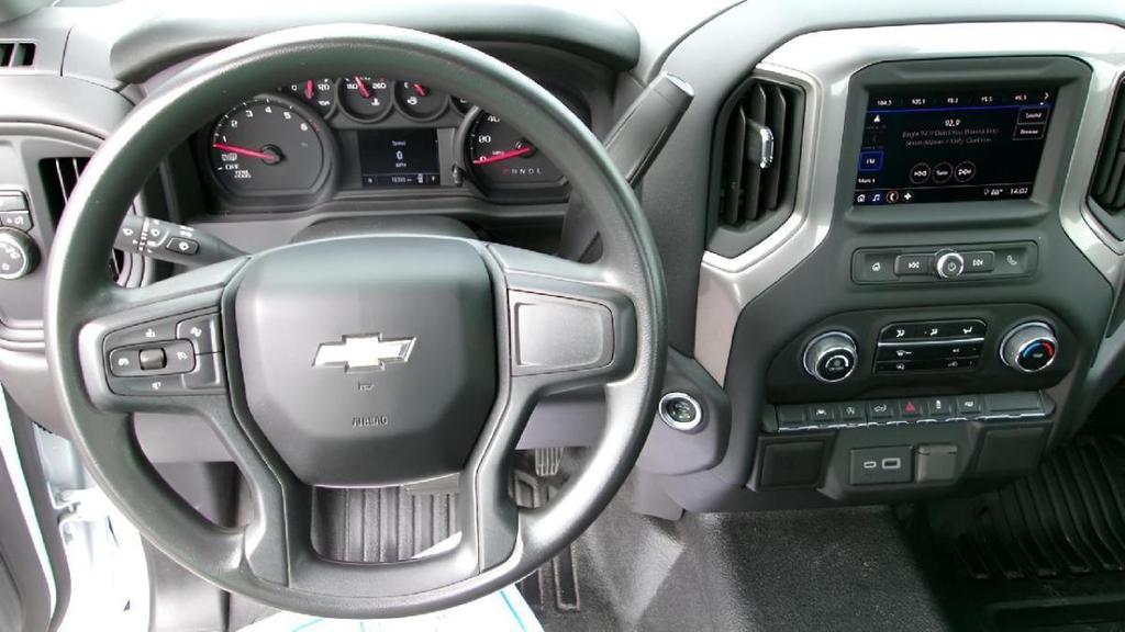 used 2024 Chevrolet Silverado 1500 car, priced at $29,995