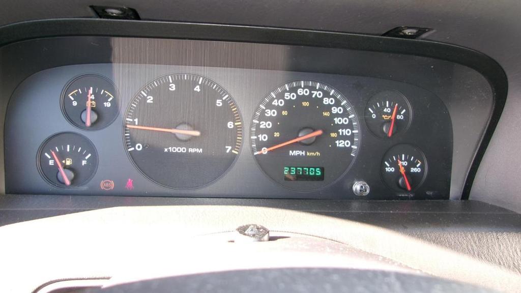 used 2000 Jeep Grand Cherokee car, priced at $4,995