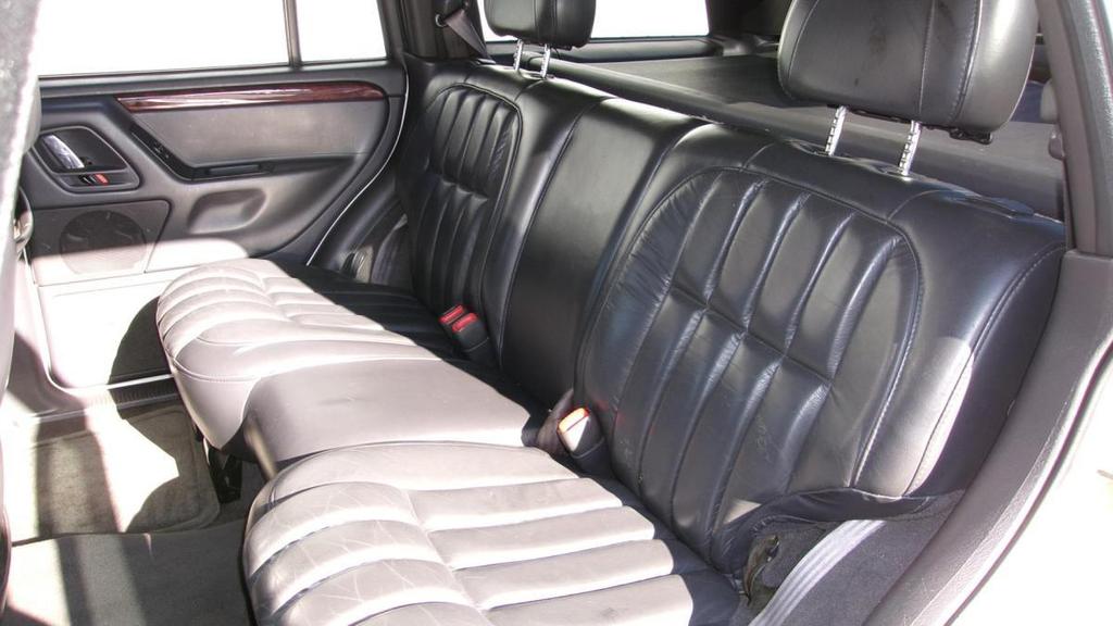 used 2000 Jeep Grand Cherokee car, priced at $4,995