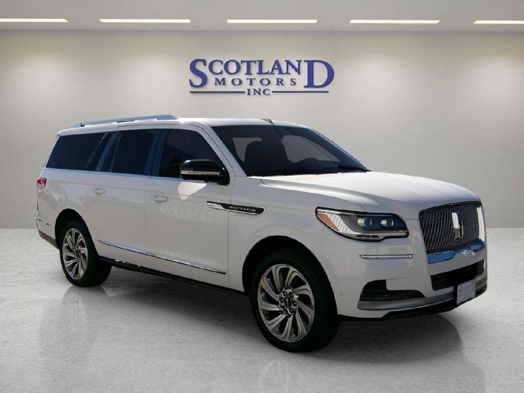used 2024 Lincoln Navigator car, priced at $79,995