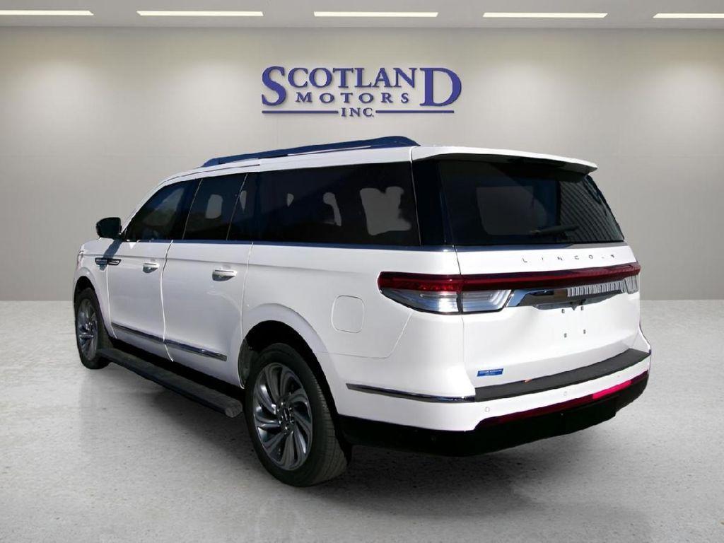 used 2024 Lincoln Navigator car, priced at $79,995