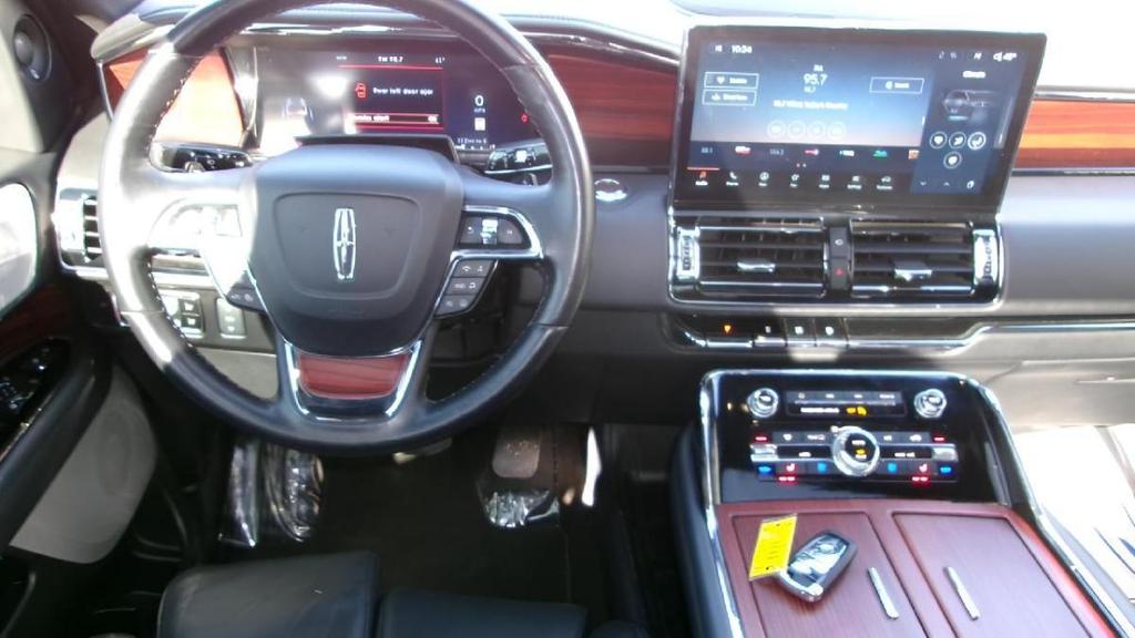 used 2024 Lincoln Navigator car, priced at $79,995