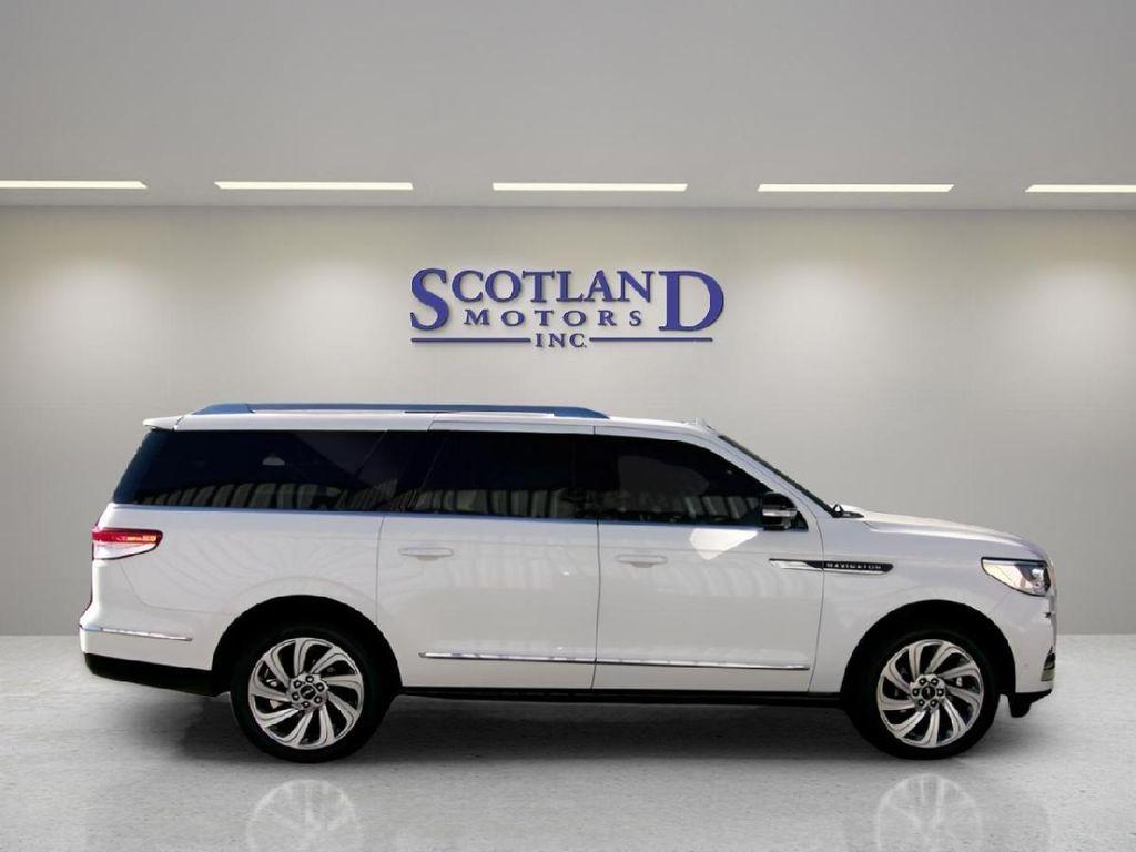 used 2024 Lincoln Navigator car, priced at $79,995
