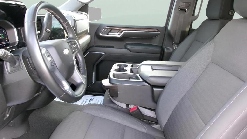 used 2024 Chevrolet Silverado 1500 car, priced at $38,995