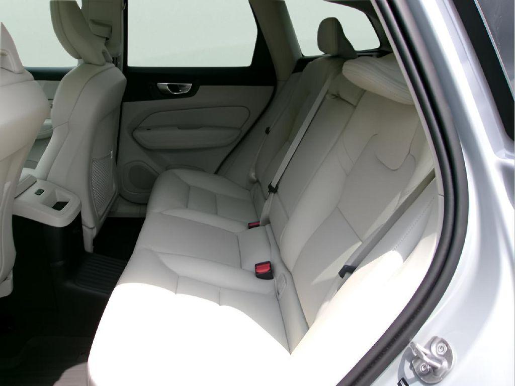 used 2025 Volvo XC60 Plug-In Hybrid car, priced at $59,995