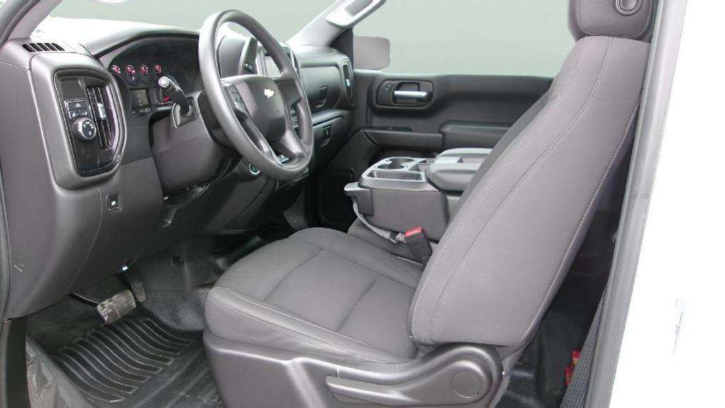 used 2024 Chevrolet Silverado 1500 car, priced at $29,995