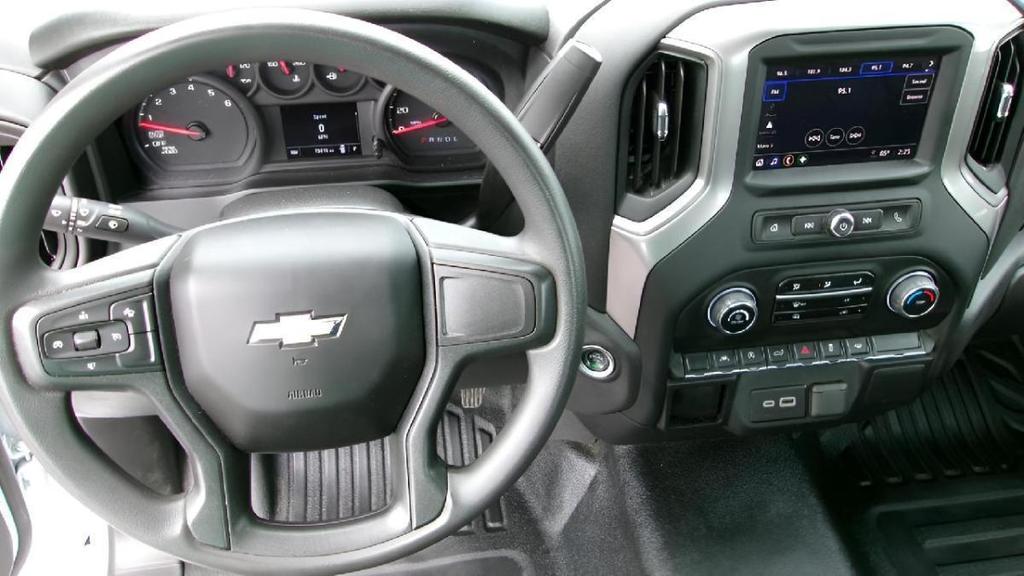 used 2024 Chevrolet Silverado 1500 car, priced at $29,995