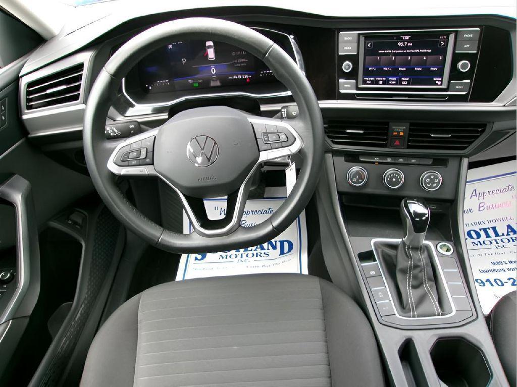 used 2024 Volkswagen Jetta car, priced at $21,995