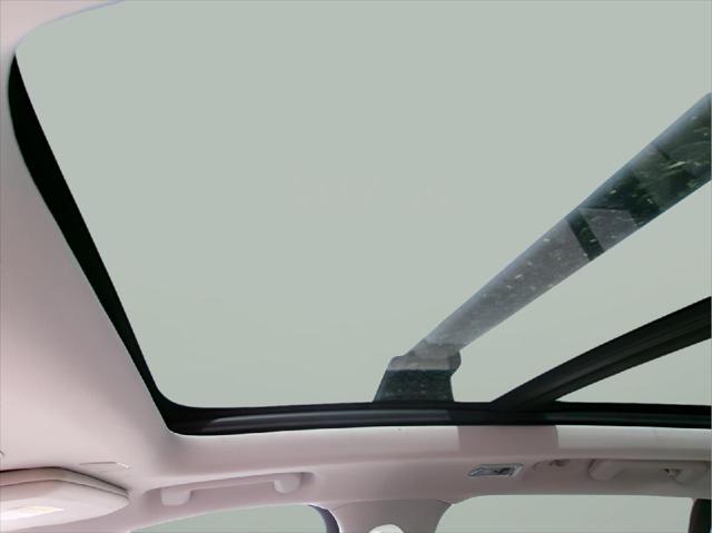 used 2022 Volvo XC90 car, priced at $33,995