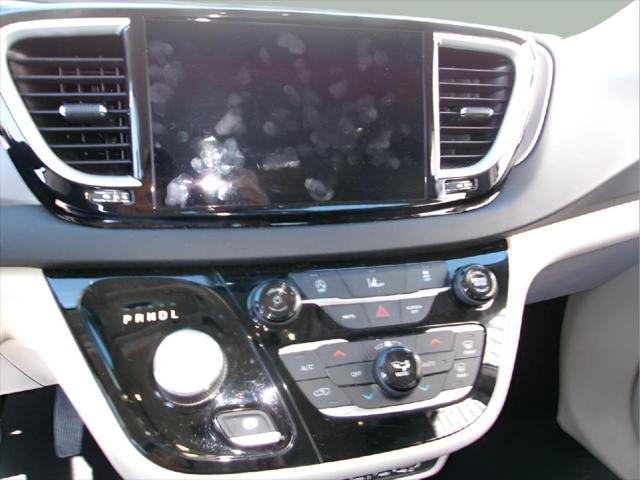 used 2022 Chrysler Pacifica car, priced at $21,995