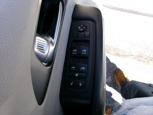 used 2022 Chrysler Pacifica car, priced at $21,995