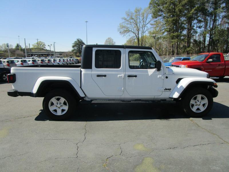 used 2023 Jeep Gladiator car, priced at $36,995