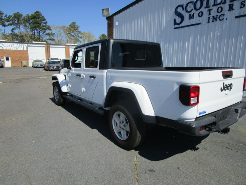 used 2023 Jeep Gladiator car, priced at $36,995