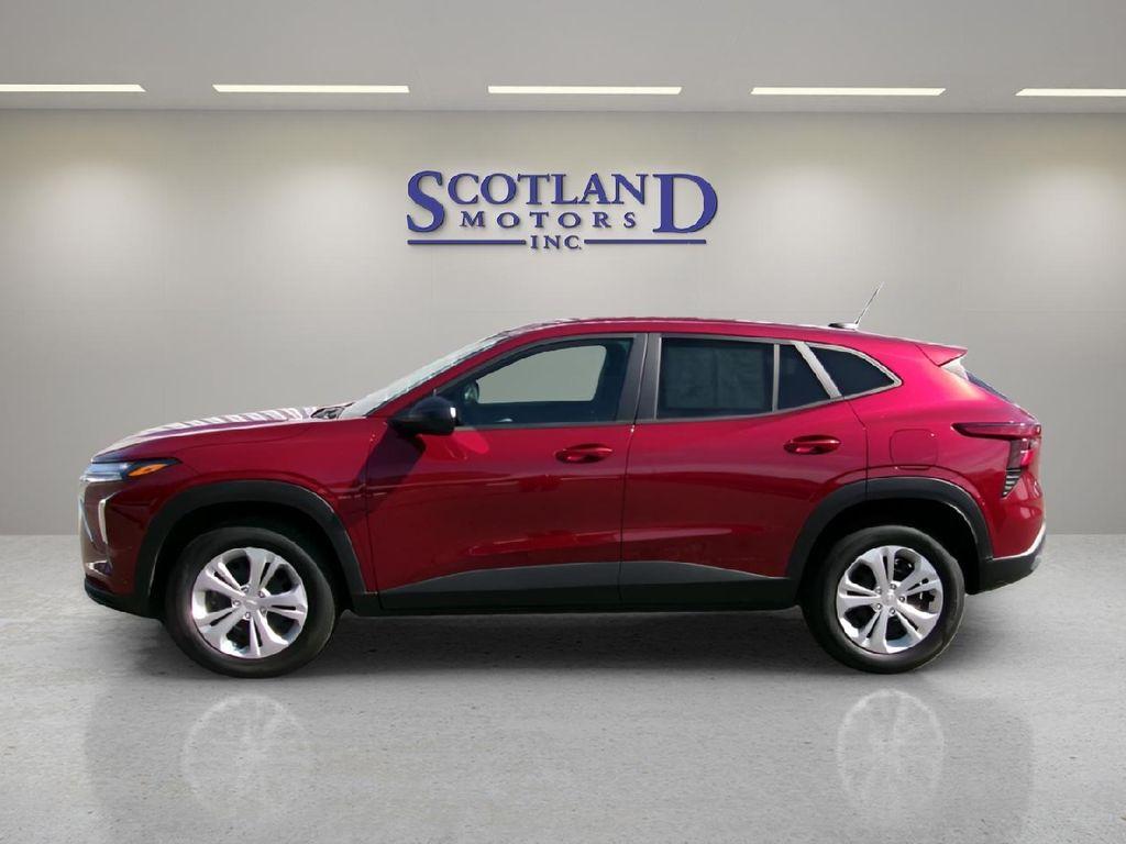 used 2025 Chevrolet Trax car, priced at $22,995