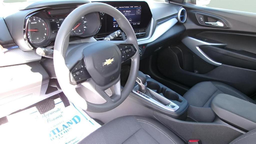 used 2025 Chevrolet Trax car, priced at $22,995