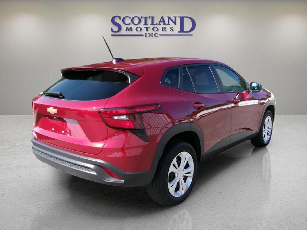 used 2025 Chevrolet Trax car, priced at $22,995