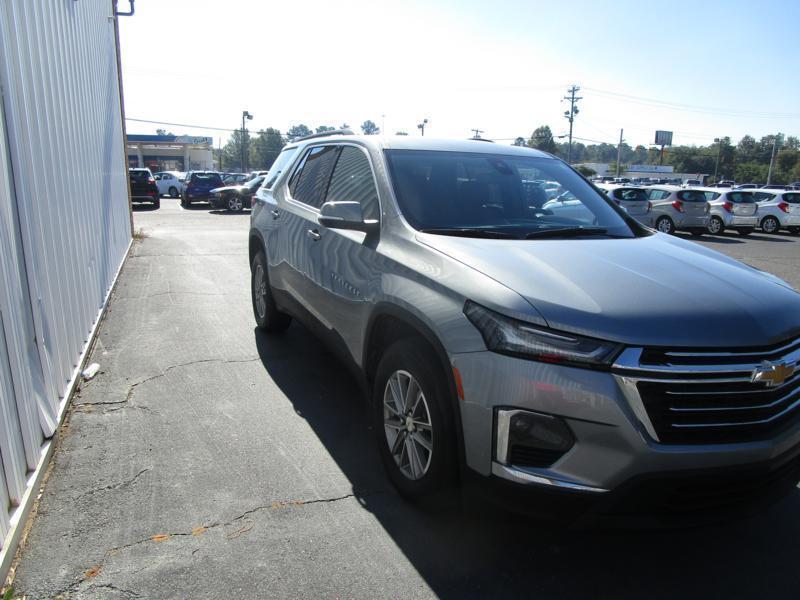 used 2023 Chevrolet Traverse car, priced at $32,995