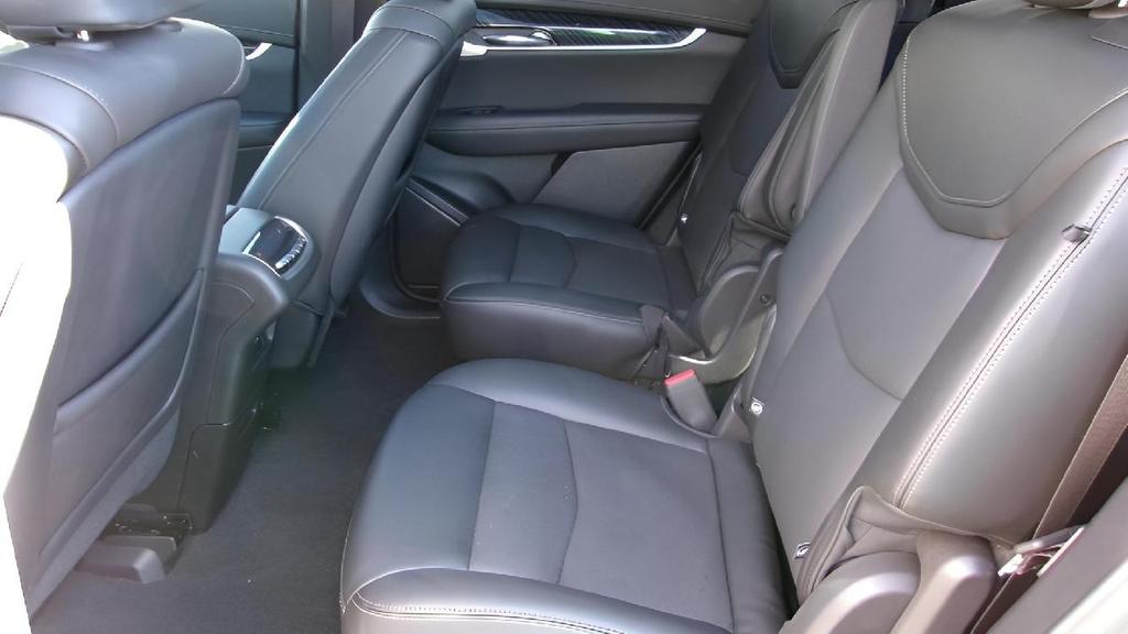 used 2025 Cadillac XT6 car, priced at $49,995