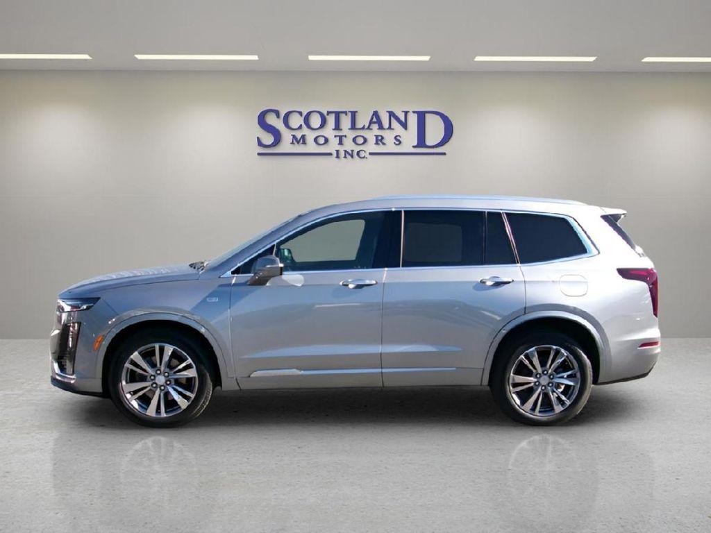 used 2025 Cadillac XT6 car, priced at $49,995