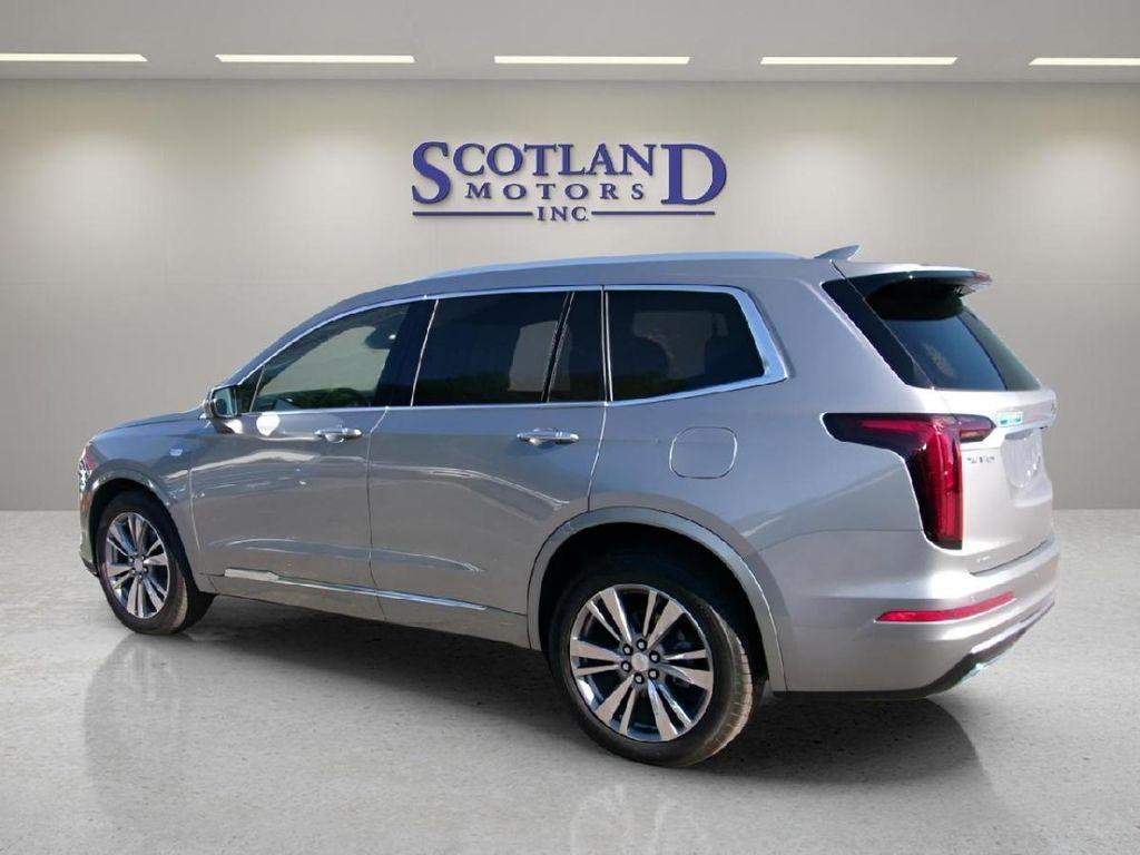 used 2025 Cadillac XT6 car, priced at $49,995