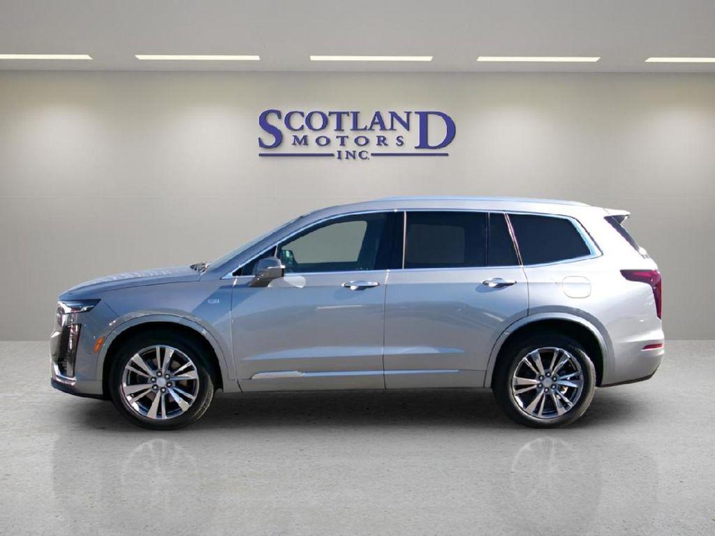 used 2025 Cadillac XT6 car, priced at $49,995