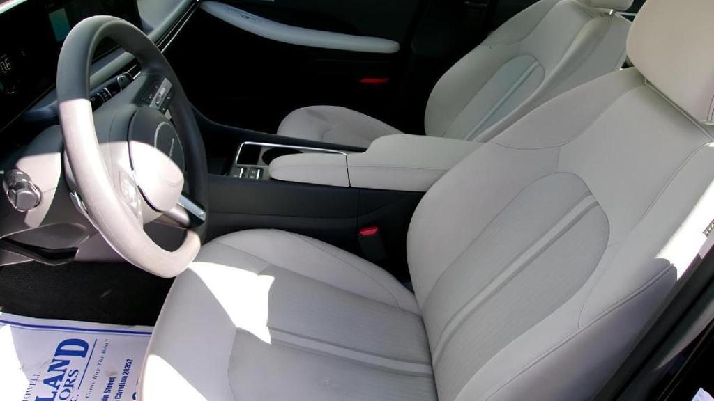 used 2025 Hyundai Sonata car, priced at $24,995