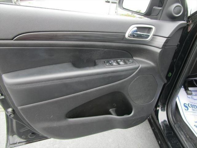 used 2022 Jeep Grand Cherokee car, priced at $32,995