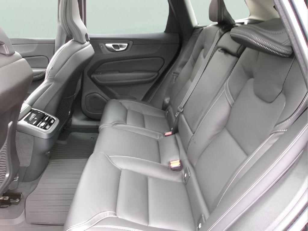 used 2025 Volvo XC60 car, priced at $54,995