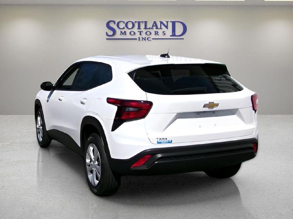 used 2025 Chevrolet Trax car, priced at $22,995