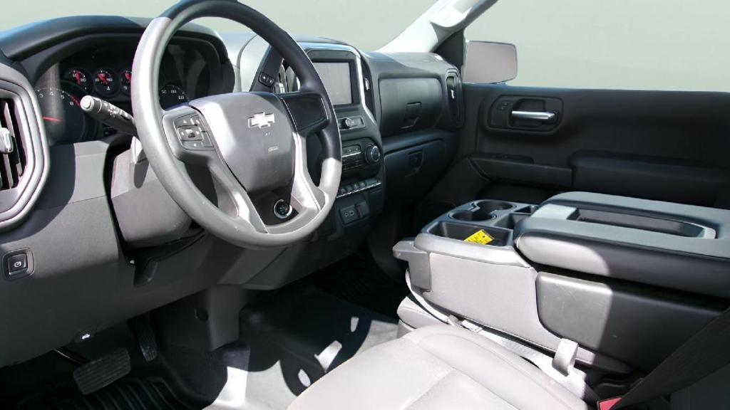 used 2024 Chevrolet Silverado 1500 car, priced at $29,995