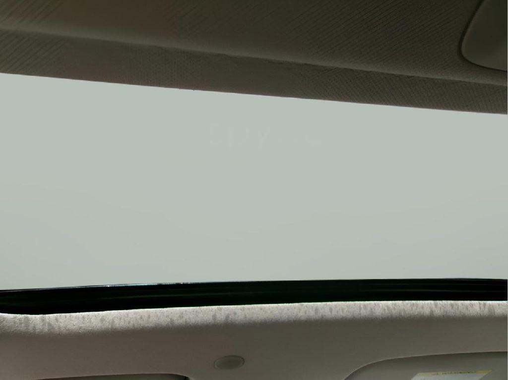 used 2024 Hyundai Venue car, priced at $22,995