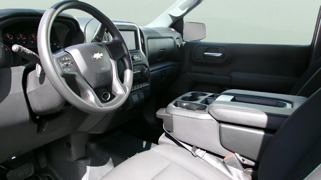 used 2024 Chevrolet Silverado 1500 car, priced at $29,995