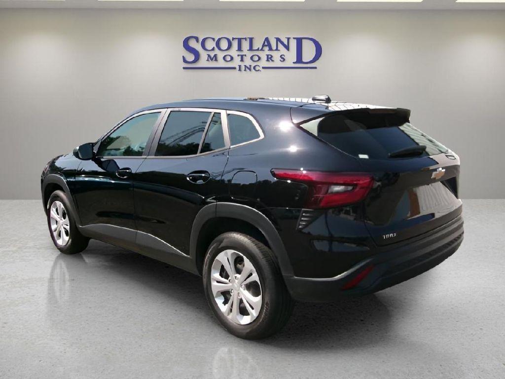 used 2025 Chevrolet Trax car, priced at $22,995